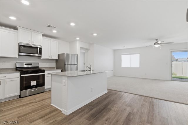 6808 Warthog Avenue, Las Vegas, NV 89156