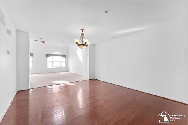 2767 Riverside Drive, Trenton, MI 48173