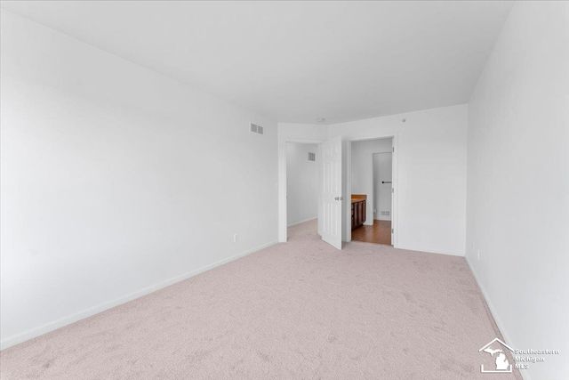 2767 Riverside Drive, Trenton, MI 48173