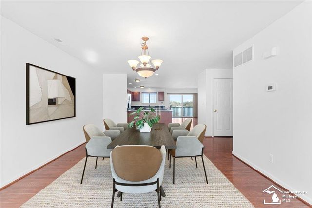 2767 Riverside Drive, Trenton, MI 48173