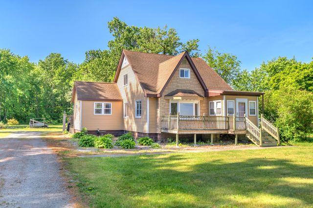 5587 W In-10, Demotte, IN 46310