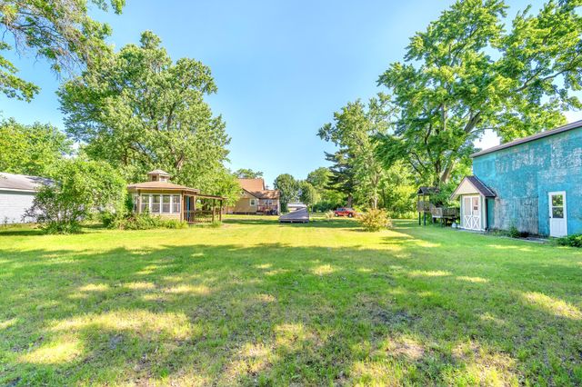 5587 W In-10, Demotte, IN 46310