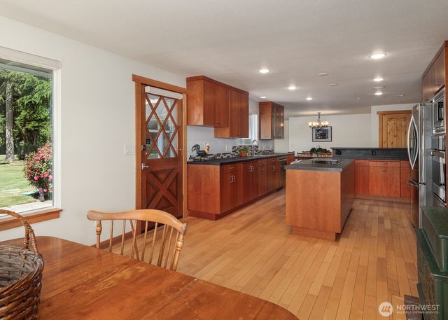 214 Edmonson Drive, Sequim, WA 98382
