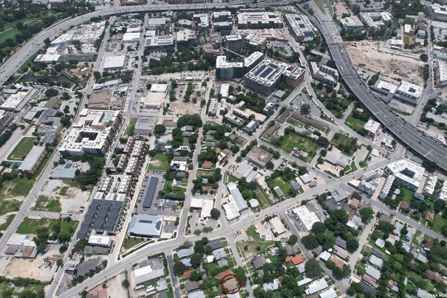629 E PARK AVE, San Antonio, TX 78212