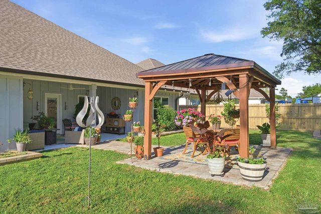 2078 Refuge Cir, Gulf Breeze, FL 32563