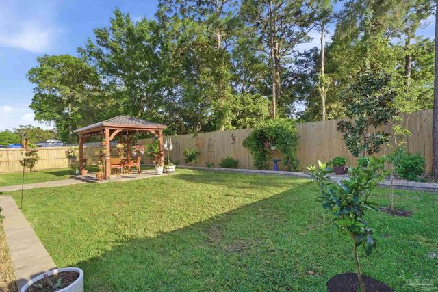 2078 Refuge Cir, Gulf Breeze, FL 32563