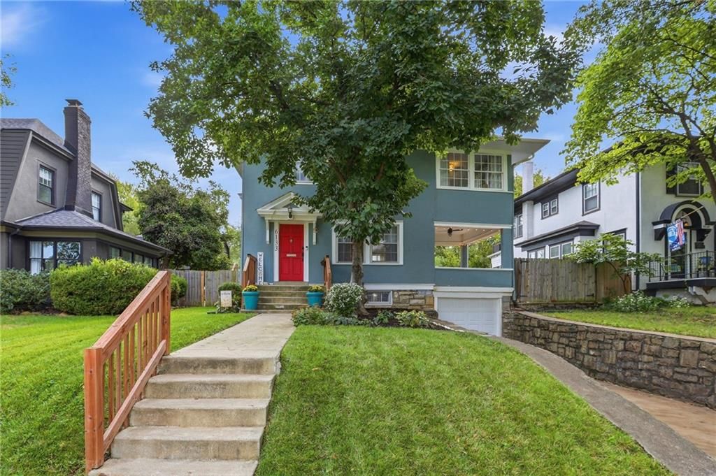 6133 BROOKSIDE Boulevard, Kansas City, MO 64113