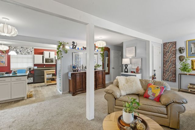 348 Sam Houston Street, Mineral Wells, TX 76067