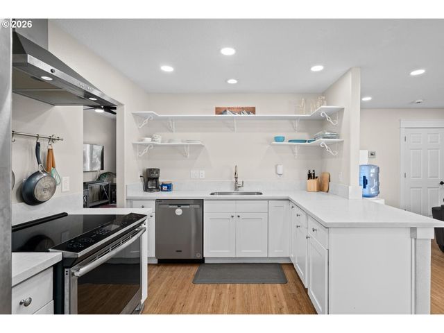 352 Se 68TH Ave, Hillsboro, OR 97123