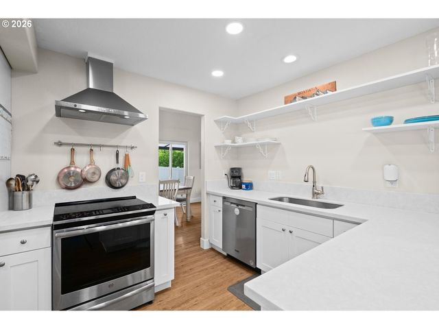 352 Se 68TH Ave, Hillsboro, OR 97123