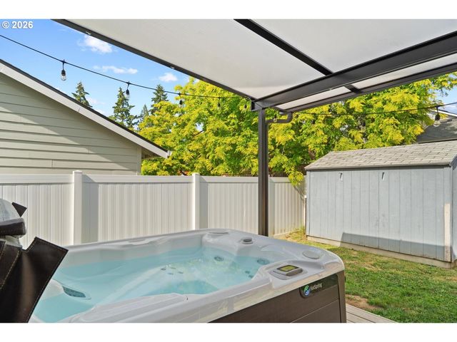 352 Se 68TH Ave, Hillsboro, OR 97123