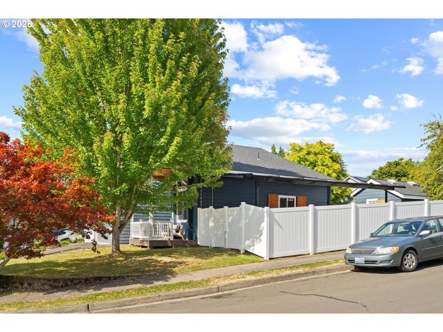 352 Se 68TH Ave, Hillsboro, OR 97123