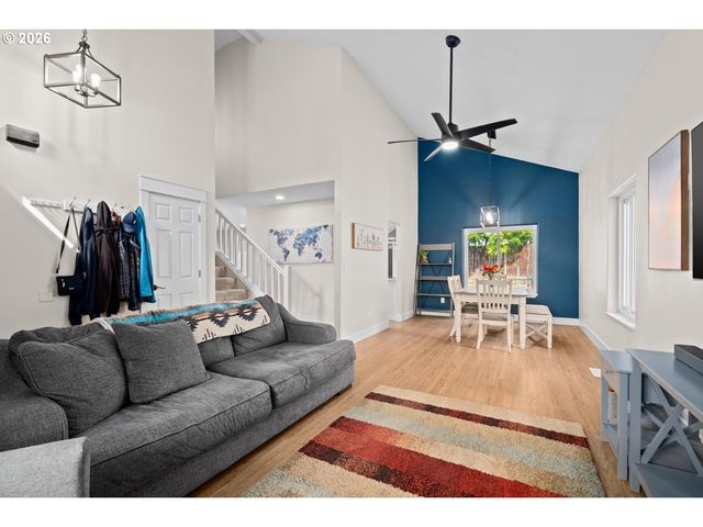 352 Se 68TH Ave, Hillsboro, OR 97123