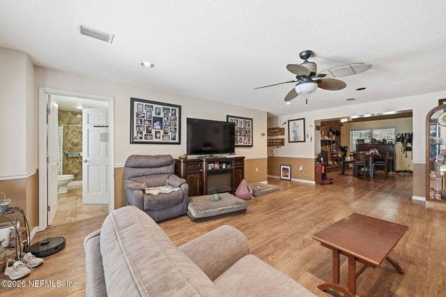 118 PARKIN Road, Pomona Park, FL 32181