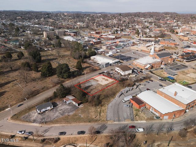 213 South Boone Street, Johnson City, TN 37604