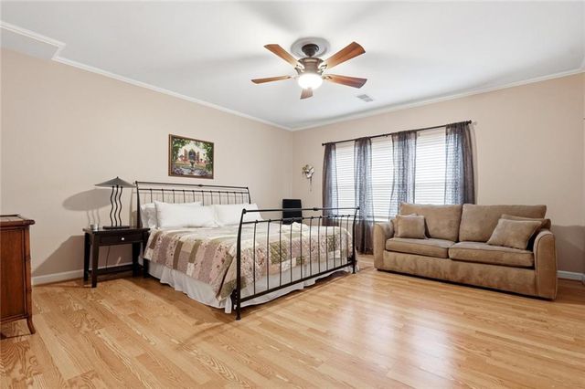 1076 Coronation Drive, Atlanta, GA 30338