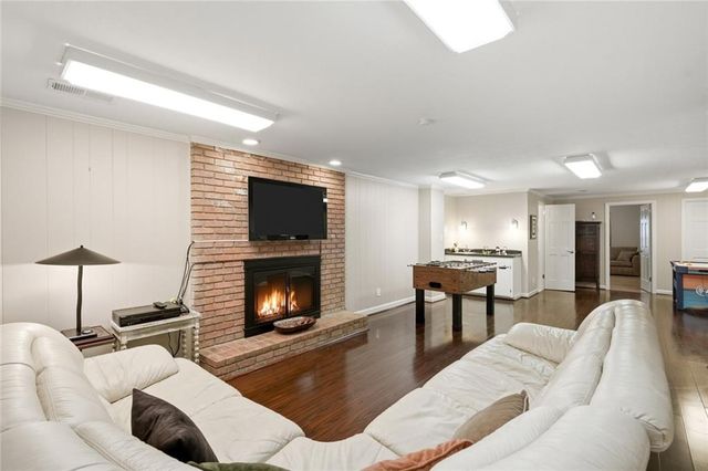 1076 Coronation Drive, Atlanta, GA 30338