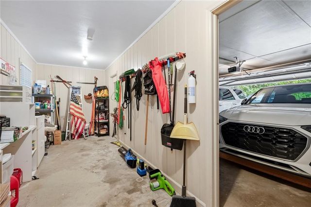 1076 Coronation Drive, Atlanta, GA 30338