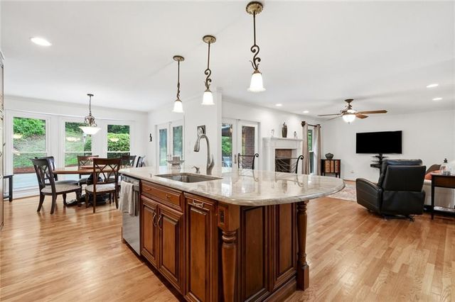1076 Coronation Drive, Atlanta, GA 30338
