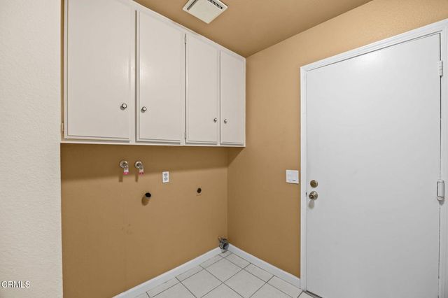 2061 N Albright Avenue, Upland, CA 91784