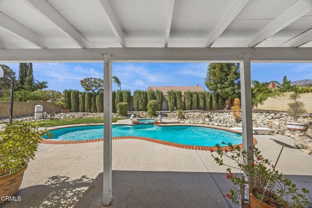 2061 N Albright Avenue, Upland, CA 91784