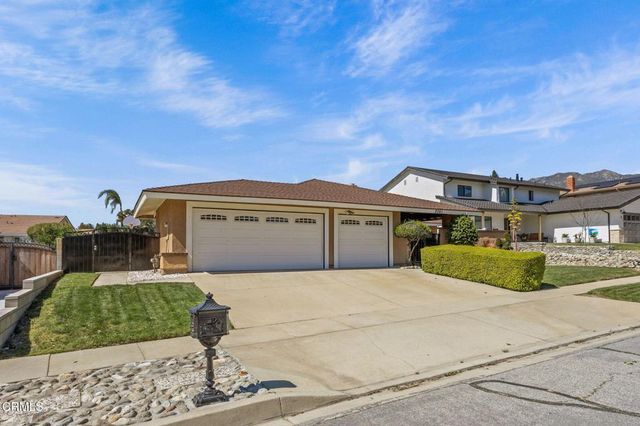 2061 N Albright Avenue, Upland, CA 91784