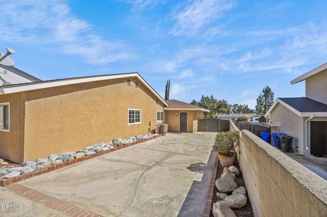 2061 N Albright Avenue, Upland, CA 91784
