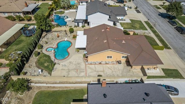 2061 N Albright Avenue, Upland, CA 91784