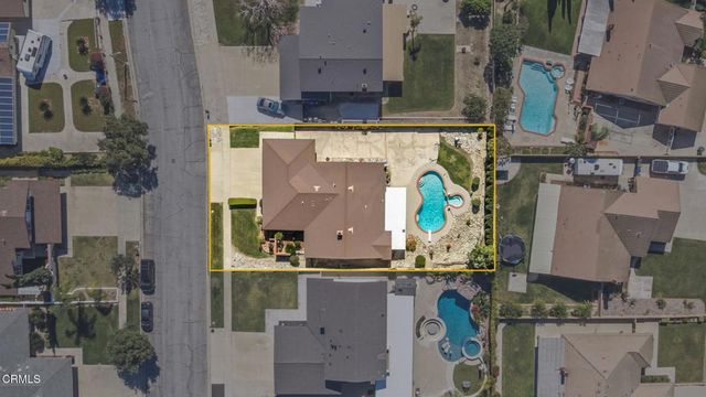 2061 N Albright Avenue, Upland, CA 91784