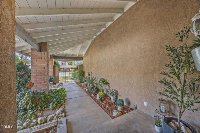 2061 N Albright Avenue, Upland, CA 91784