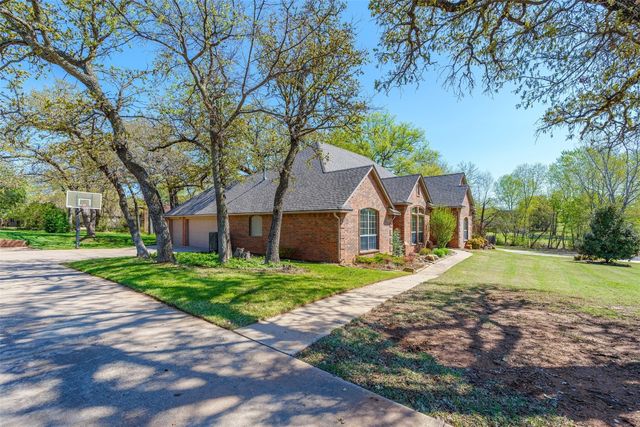 1401 Fox Run Lane, Blanchard, OK 73010