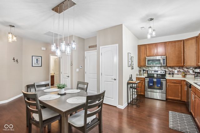 425 Dylan Drive, Avon, IN 46123