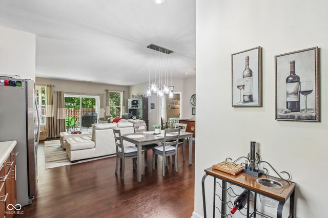 425 Dylan Drive, Avon, IN 46123