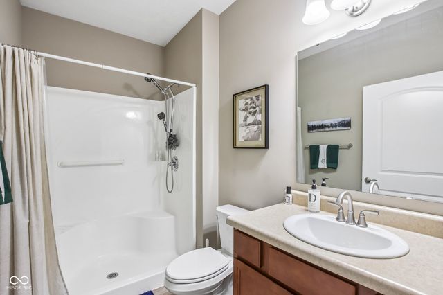 425 Dylan Drive, Avon, IN 46123