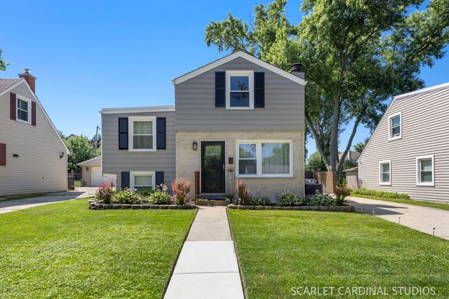 133 W Park Drive, Lombard, IL 60148