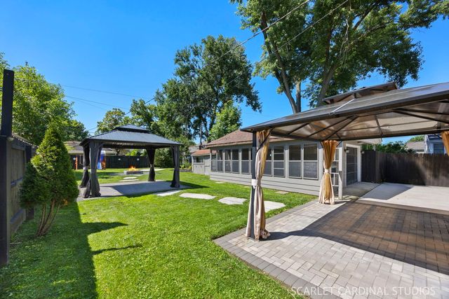 133 W Park Drive, Lombard, IL 60148