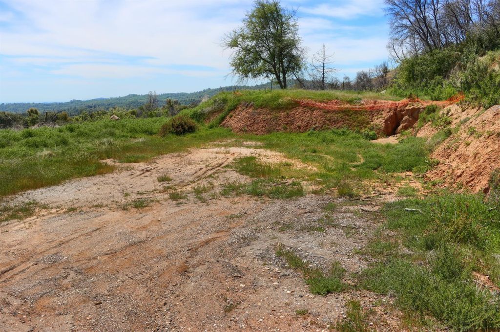 Image 10 of property listing at 4632 Triangle Road, Mariposa, CA 95338