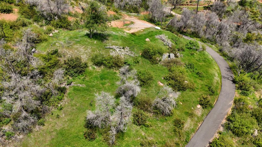 Image 22 of property listing at 4632 Triangle Road, Mariposa, CA 95338
