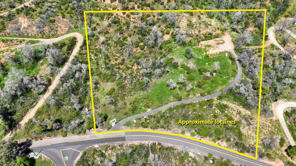 Image 23 of property listing at 4632 Triangle Road, Mariposa, CA 95338