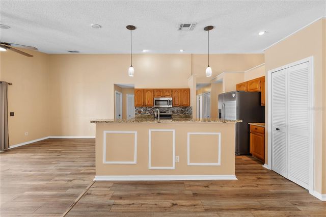 140 ALLISON AVENUE, Davenport, FL 33897