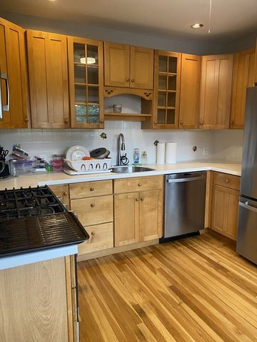 30 Melville Avenue 30, Newton, MA 02460