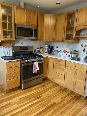 30 Melville Avenue 30, Newton, MA 02460