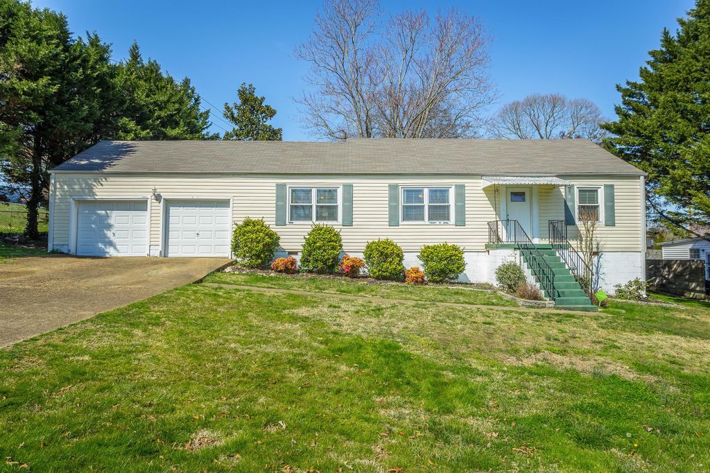 4003 Woodmont Drive, Chattanooga, TN 37412