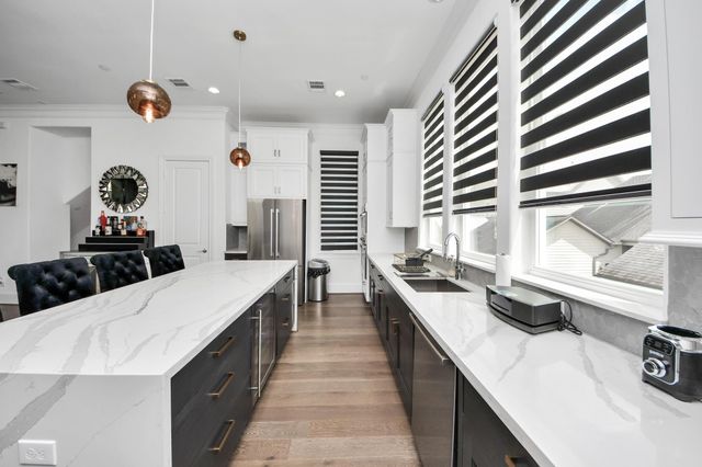 8724 Oak Kolbe Lane, Houston, TX 77080