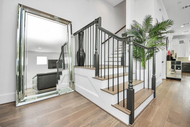 8724 Oak Kolbe Lane, Houston, TX 77080