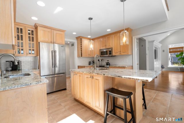 50 Old Farm Road, Weston, CT 06883