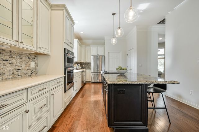 12344 St Armands Circle, Carmel, IN 46033