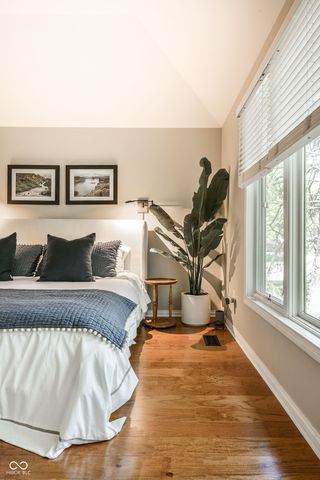 12344 St Armands Circle, Carmel, IN 46033