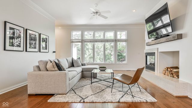 12344 St Armands Circle, Carmel, IN 46033