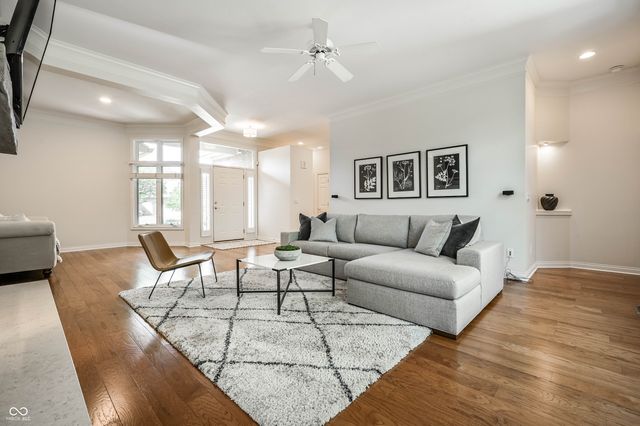 12344 St Armands Circle, Carmel, IN 46033